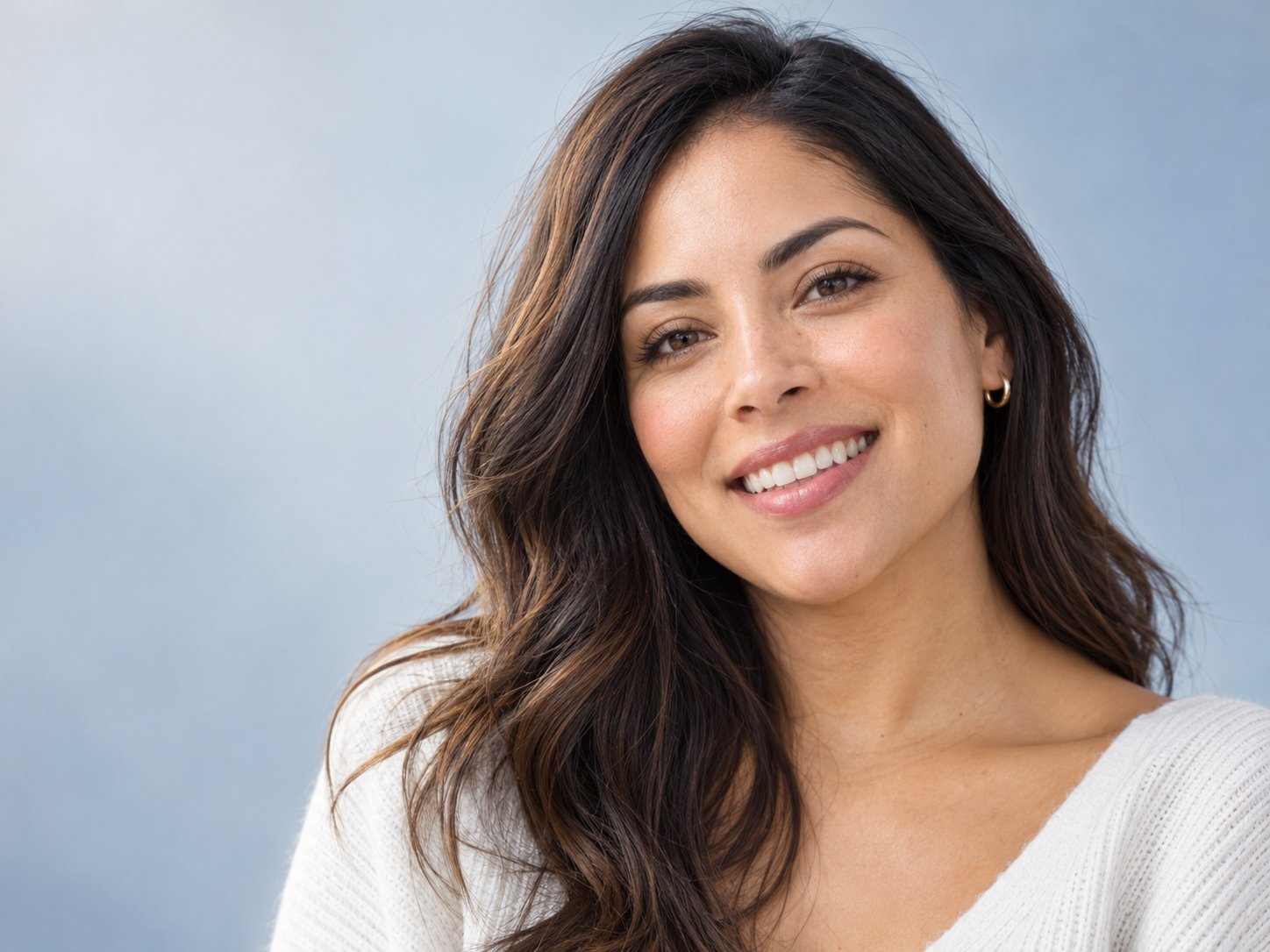 Paciente con una sonrisa natural y saludable